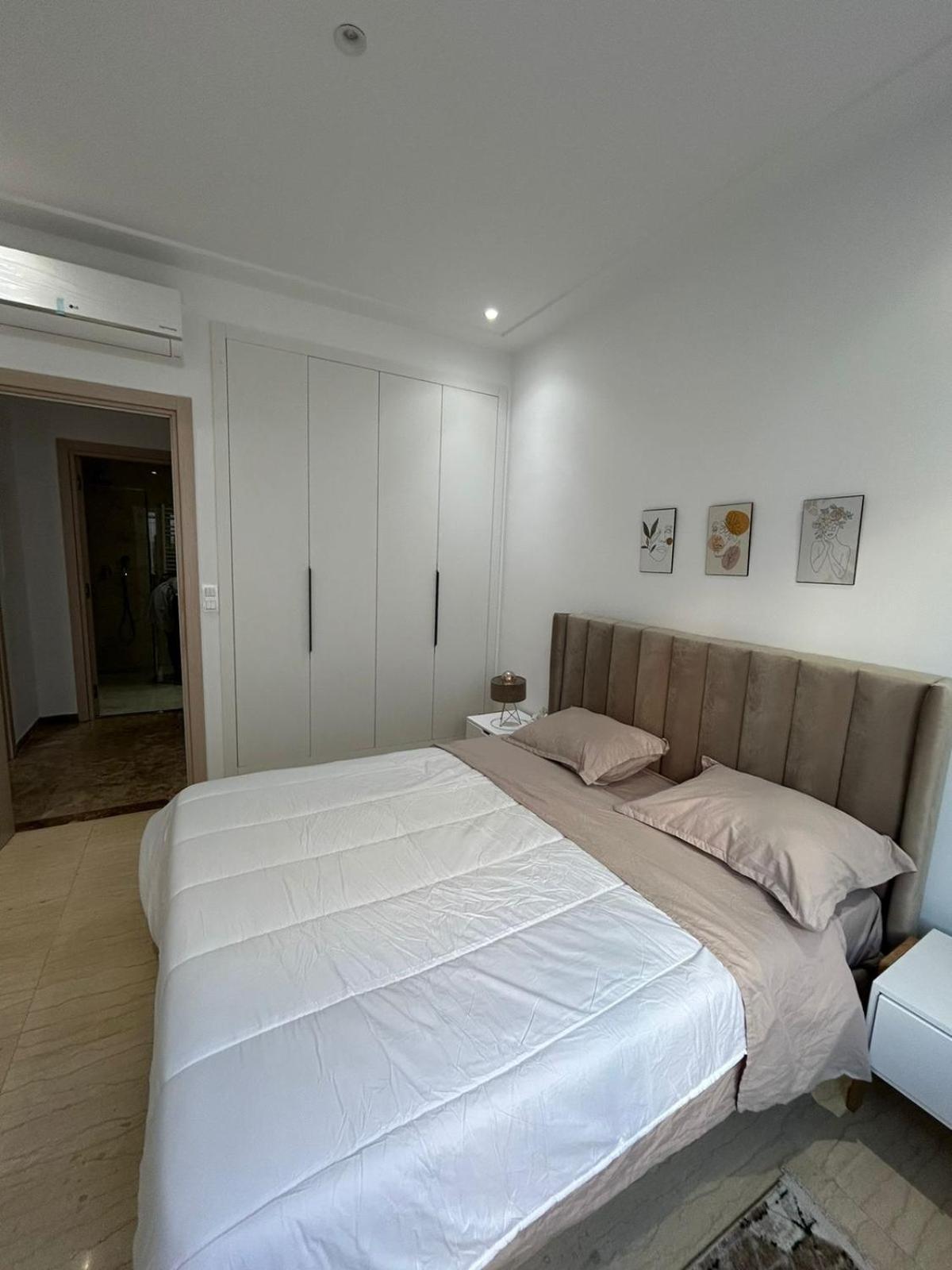 Joli A Jardin De Carthage Apartment Tunis